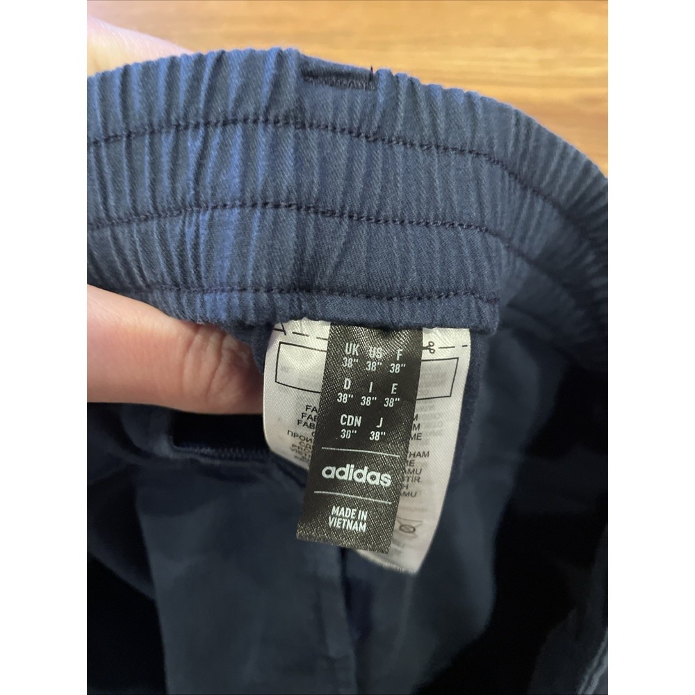Adidas Mens Golf Shorts Lyocell Blend Navy Blue Size 38 Stretchy Waist - Picture 4 of 8